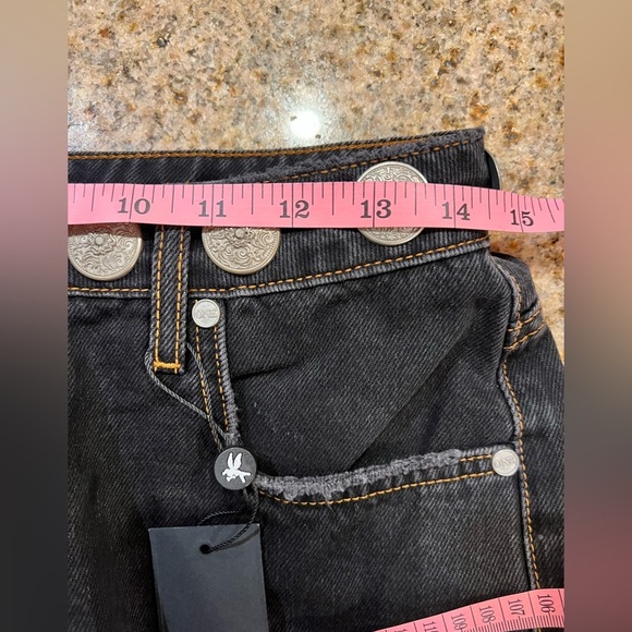 One Teaspoon Truckers Mid Waist Long-Length Relaxed Denim Shorts - Black, Size 4 - Picture 7 of 12